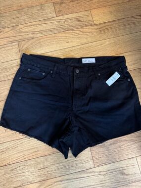 New! GAP Black Ultrasoft Denim shorts 32/16 New with tags!